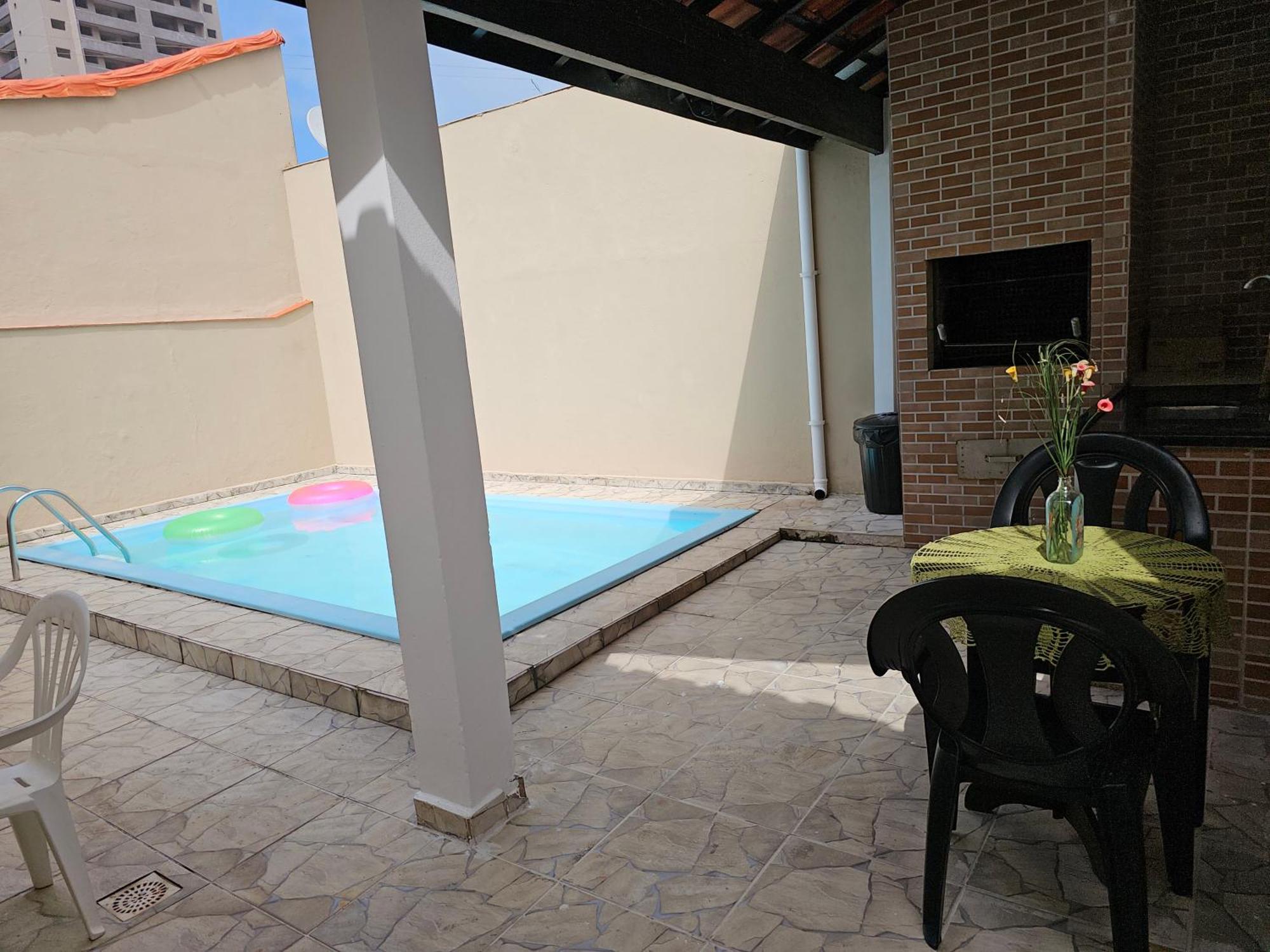 Casa Maravilhosa E Ampla Pe Na Areia Com Piscina, Area Gourmet Com Churrasqueira Em Deck Coberto Frente A Piscina, 4 Quartos Confortaveis E Espacosos, Sendo 2 Suites, Cozinha Americana E Sala De Jantar, Ampla Garagem Para 6 Carros - Mercado Na Rua Da Praia Grande  Exterior foto