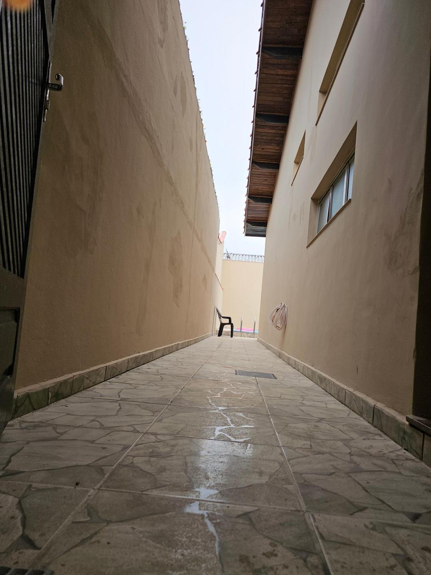 Casa Maravilhosa E Ampla Pe Na Areia Com Piscina, Area Gourmet Com Churrasqueira Em Deck Coberto Frente A Piscina, 4 Quartos Confortaveis E Espacosos, Sendo 2 Suites, Cozinha Americana E Sala De Jantar, Ampla Garagem Para 6 Carros - Mercado Na Rua Da Praia Grande  Exterior foto
